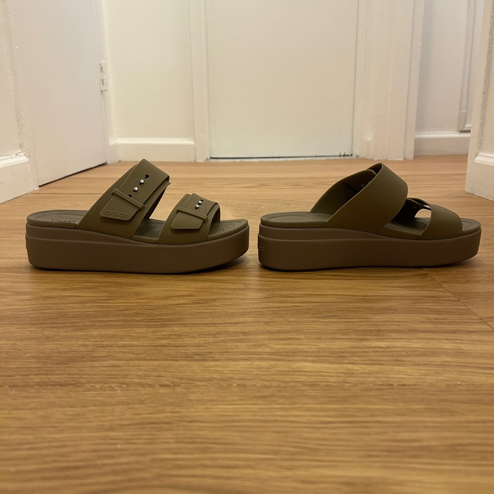 Crocs Brooklyn Low Wedge Sandal - Picture 2 of 6